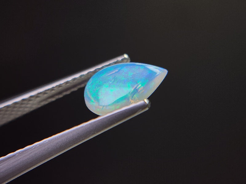 OP-84　オパール(オーストラリア産)　0.70ct
