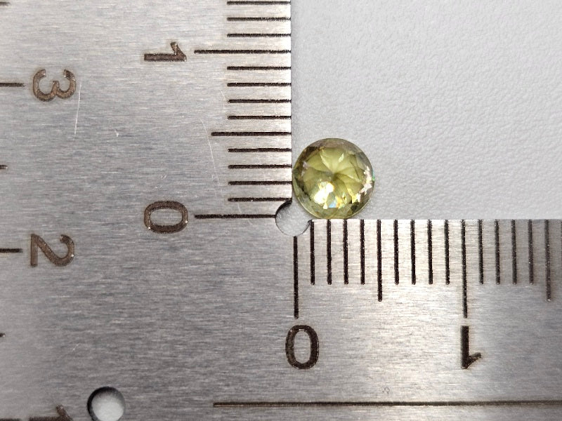 SPH-29　スフェーン　0.54ct