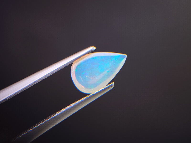 OP-85　オパール(オーストラリア産)　0.69ct