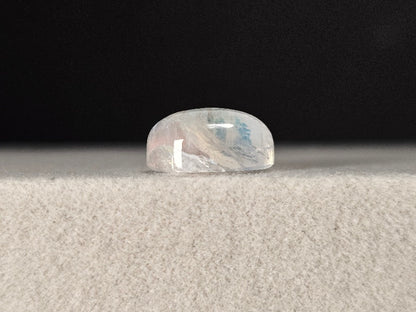 rMO-4　レインボームーンストーン　4.60ct