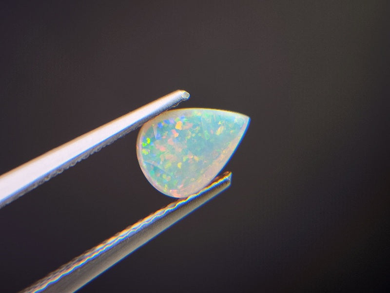 OP-87　オパール(オーストラリア産)　0.64ct