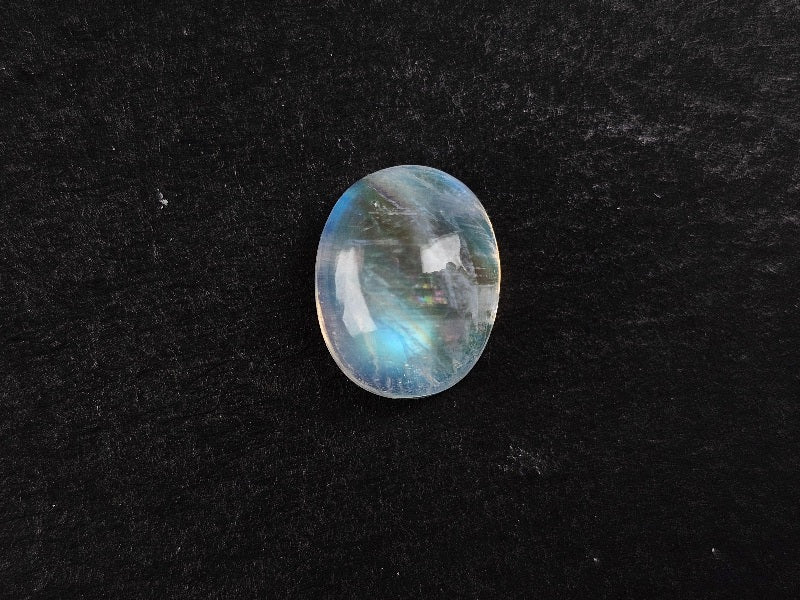 rMO-5　レインボームーンストーン　3.52ct