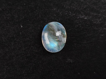 rMO-5　レインボームーンストーン　3.52ct