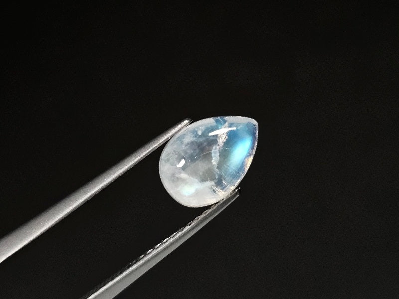 rMO-7　レインボームーンストーン　2.60ct