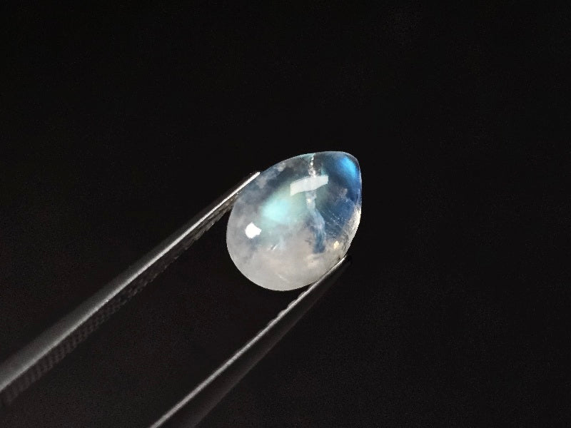 rMO-7　レインボームーンストーン　2.60ct