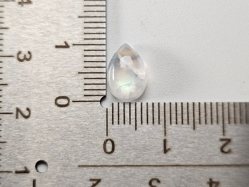 rMO-7　レインボームーンストーン　2.60ct