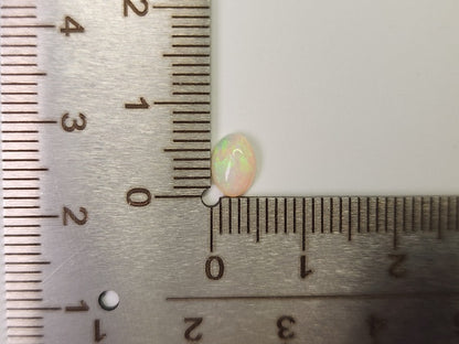 OP-98　オパール(オーストラリア産)　0.59ct