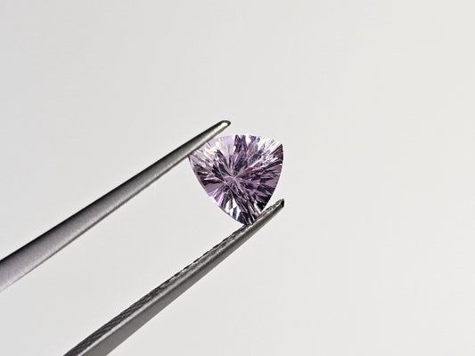 QU-16　クォーツ　0.90ct