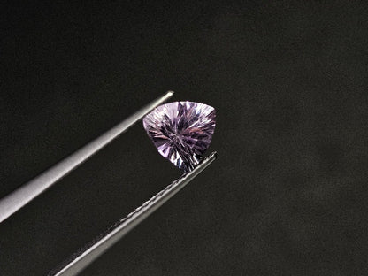 QU-16　クォーツ　0.90ct