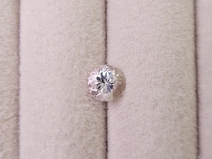 DB-4　ダンビュライト　0.88ct