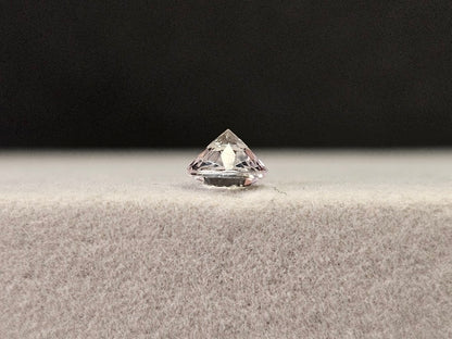 DB-5　ダンビュライト　0.88ct