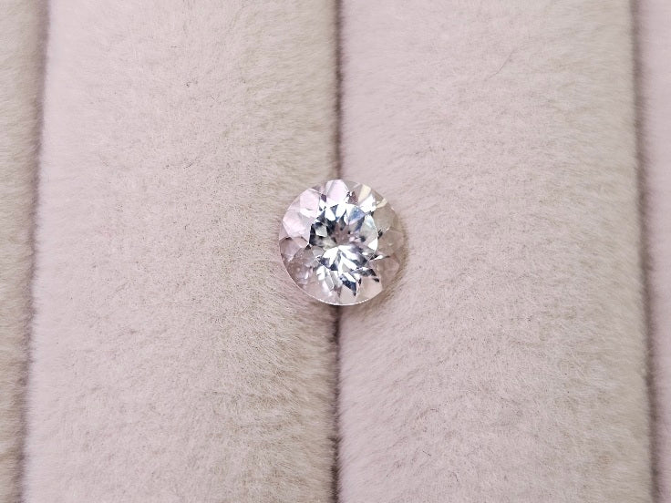 DB-6　ダンビュライト　0.87ct