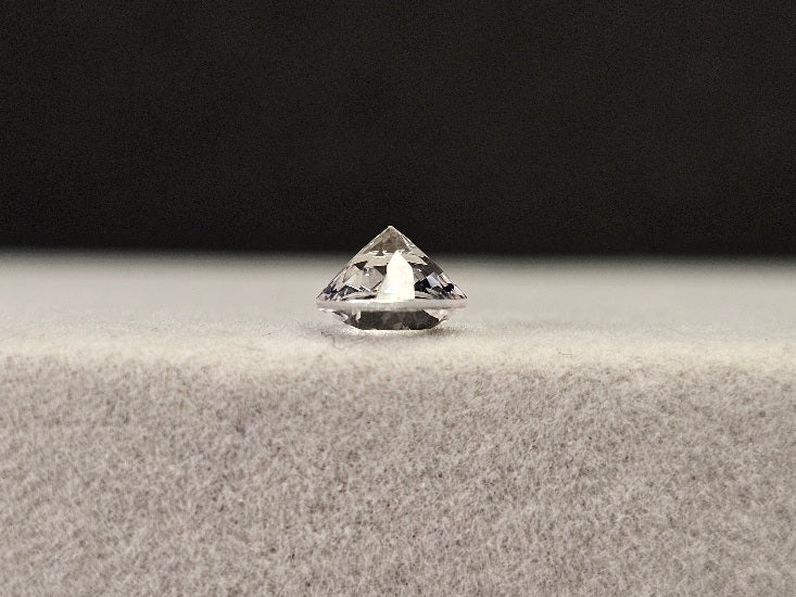 DB-7　ダンビュライト　0.86ct