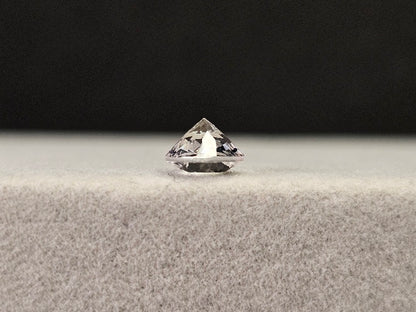 DB-7　ダンビュライト　0.86ct