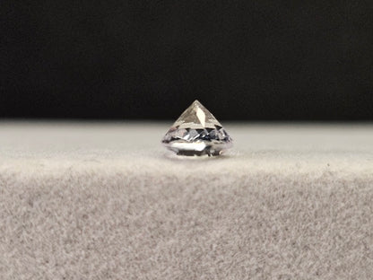 DB-9　ダンビュライト　0.85ct