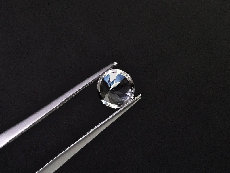 DB-10　ダンビュライト　0.84ct