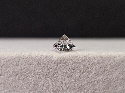 DB-10　ダンビュライト　0.84ct