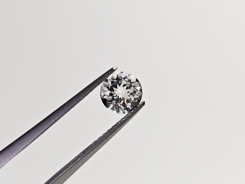 DB-13　ダンビュライト　0.80ct