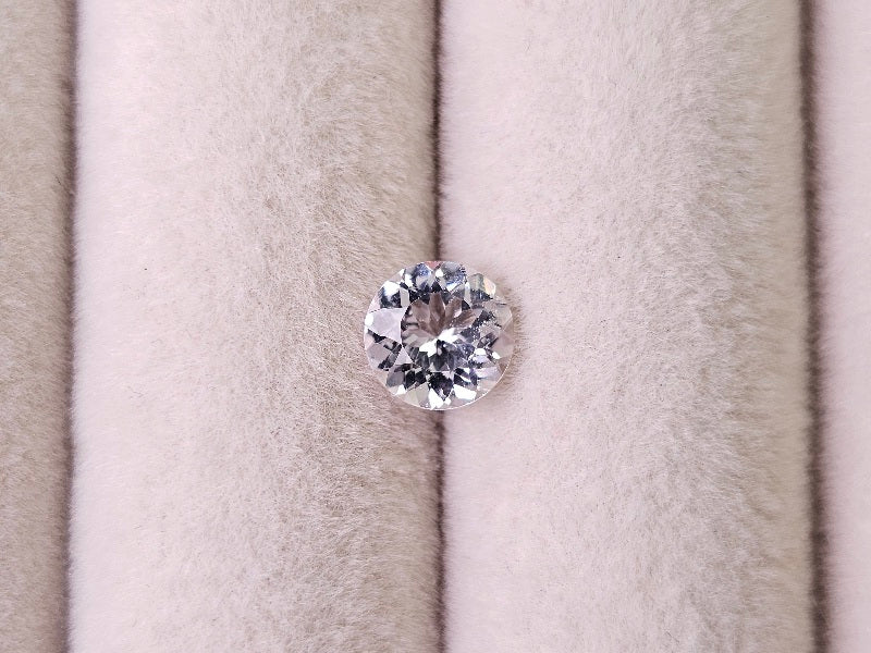 DB-14　ダンビュライト　0.79ct