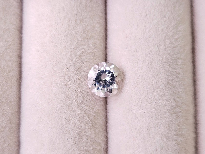 DB-15　ダンビュライト　0.79ct