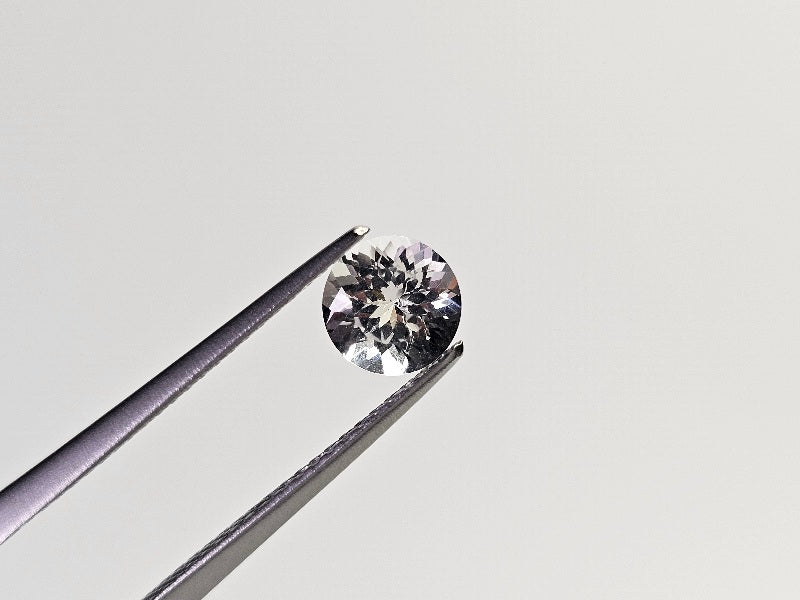 DB-17　ダンビュライト　0.79ct