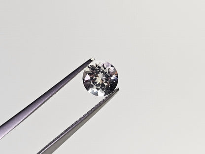 DB-17　ダンビュライト　0.79ct