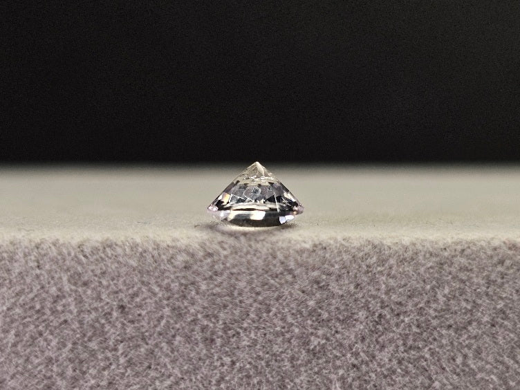 DB-17　ダンビュライト　0.79ct