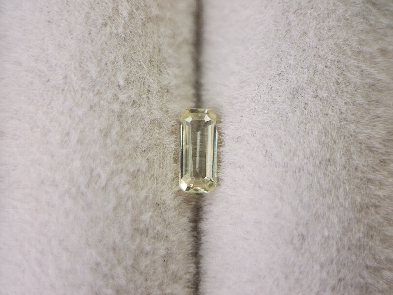 yeAP-44　イエローアパタイト　0.26ct