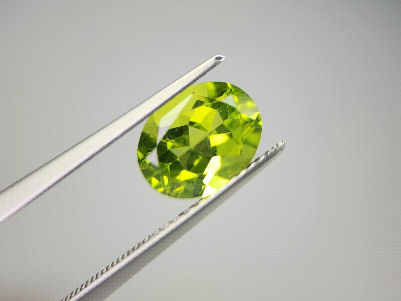 PE-16　ペリドット　2.37ct