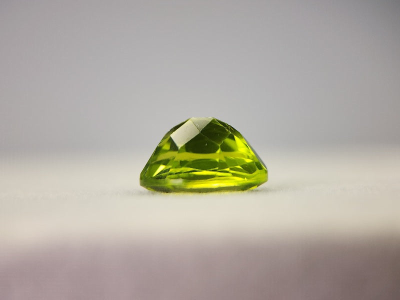 PE-16　ペリドット　2.37ct