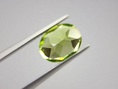 PE-18　ペリドット　2.08ct