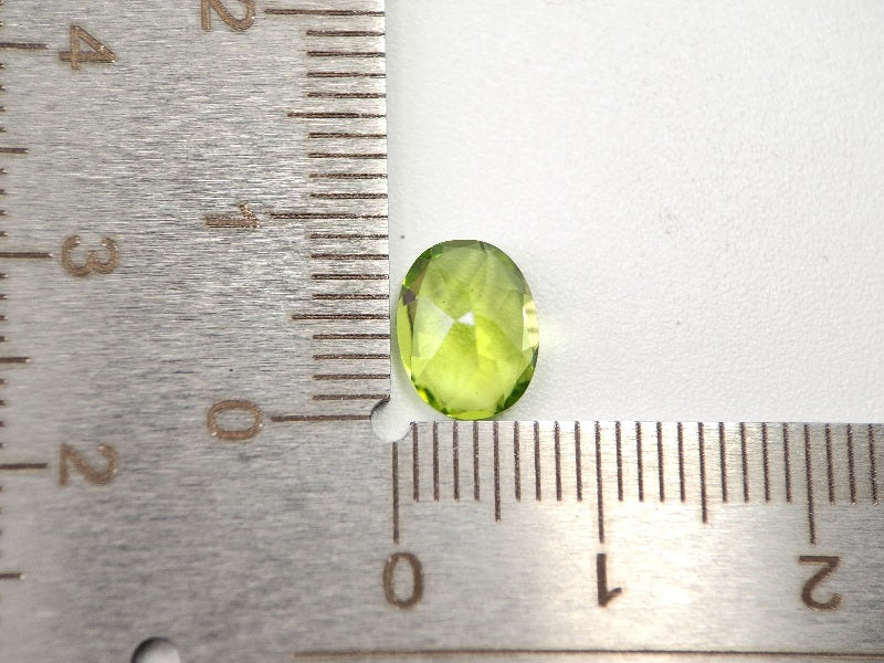PE-18　ペリドット　2.08ct