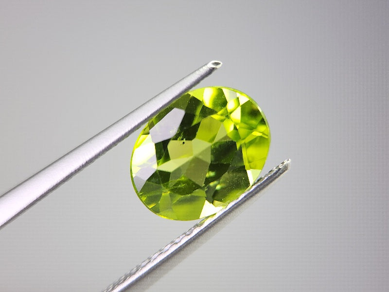 PE-19　ペリドット　2.09ct