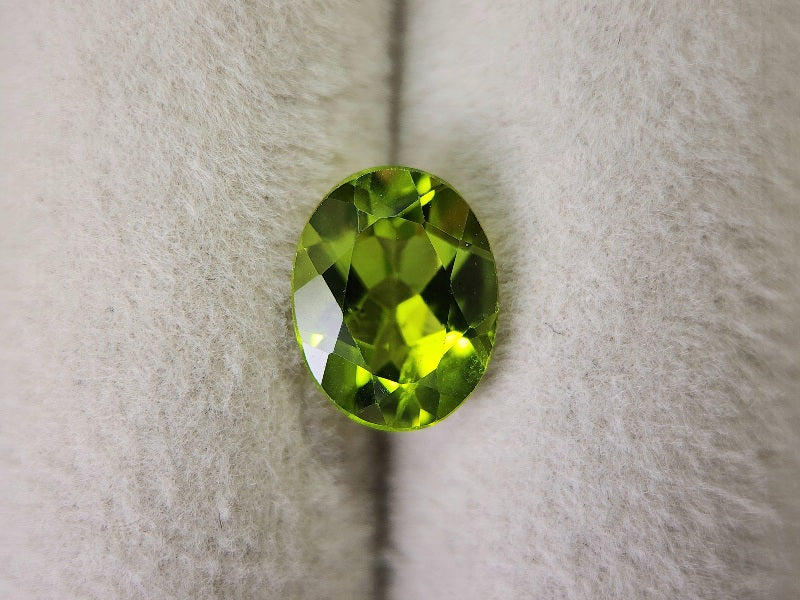 PE-19　ペリドット　2.09ct