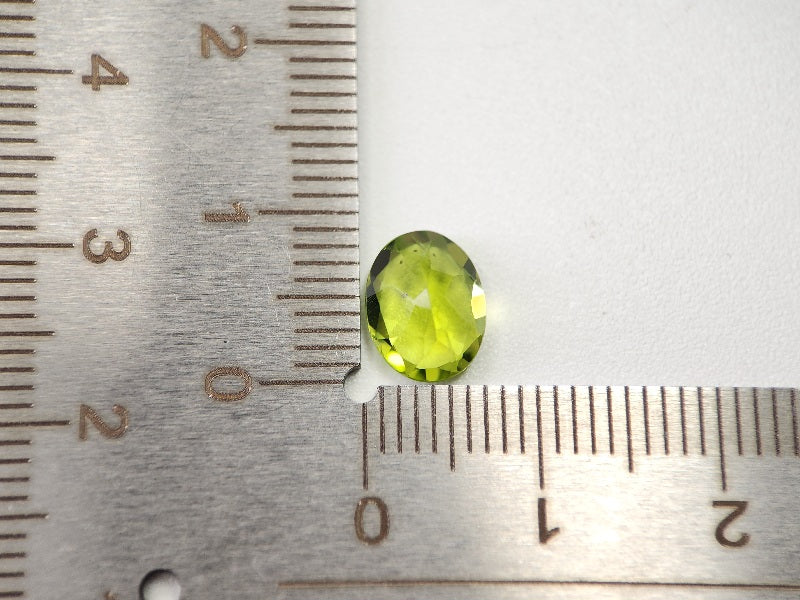PE-19　ペリドット　2.09ct