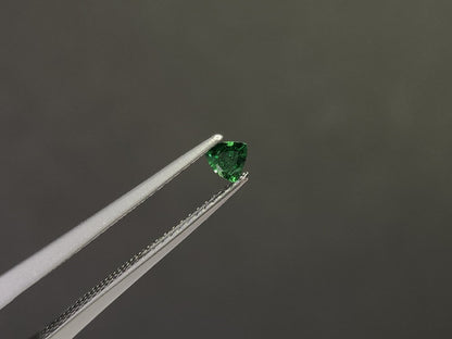 TSV-82　ツァボライト　0.16ct