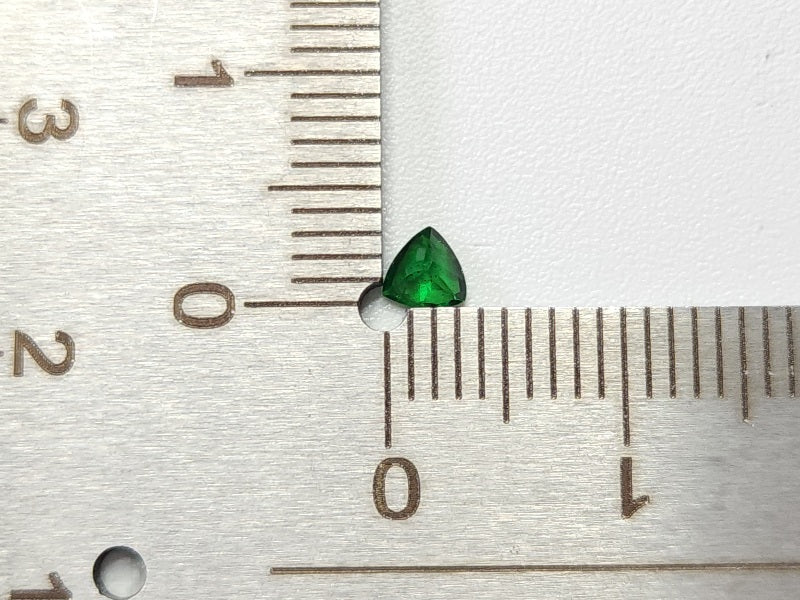 TSV-84　ツァボライト　0.15ct