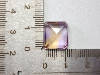 AMT-55　アメトリン　8.53ct