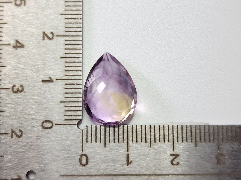 AMT-56　アメトリン　8.27ct