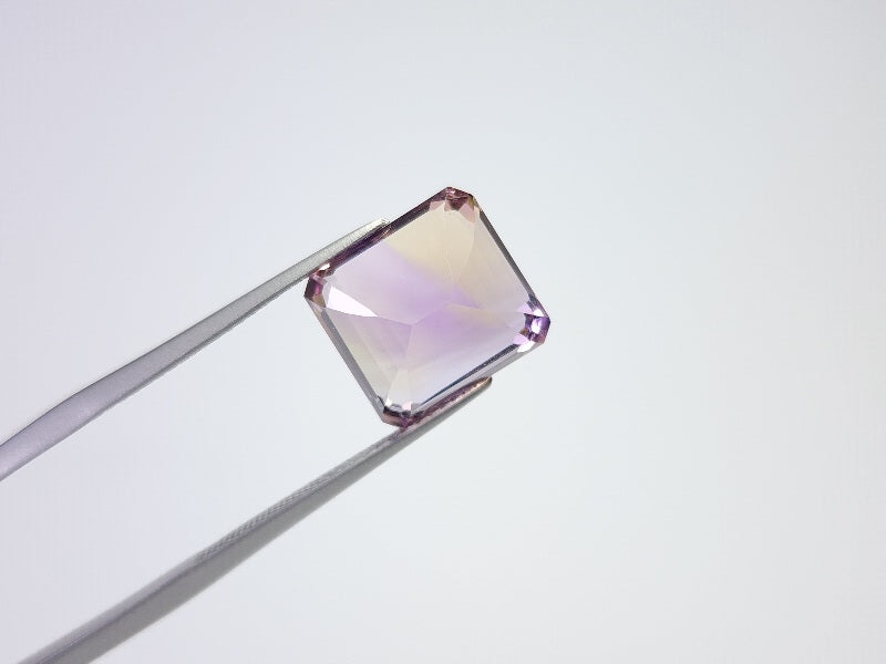 AMT-57　アメトリン　7.90ct