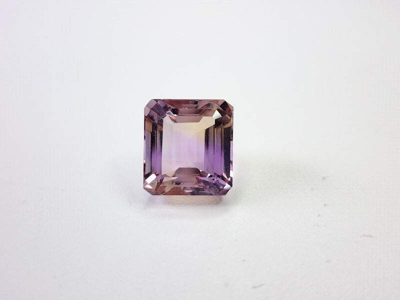AMT-57　アメトリン　7.90ct