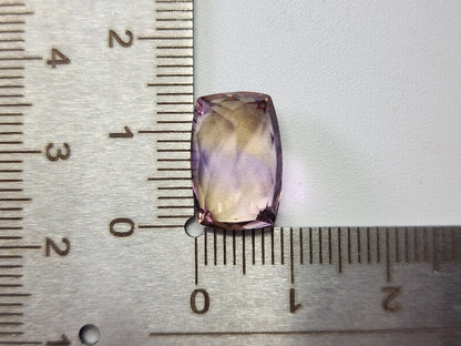 AMT-58　アメトリン　7.42ct