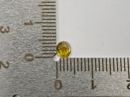 SPH-37　スフェーン（欠けあり）　0.41ct