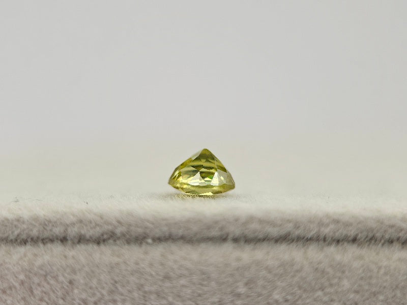 SPH-38　スフェーン　0.40ct
