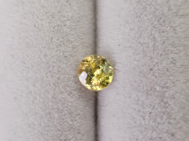 SPH-40　スフェーン　0.32ct