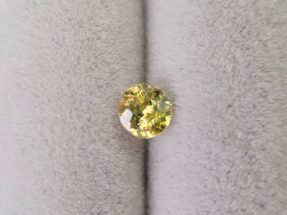 SPH-40　スフェーン　0.32ct