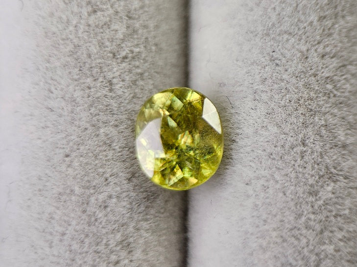 SPH-45　スフェーン　1.11ct