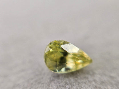 SPH-35　スフェーン（欠けあり）　0.43ct