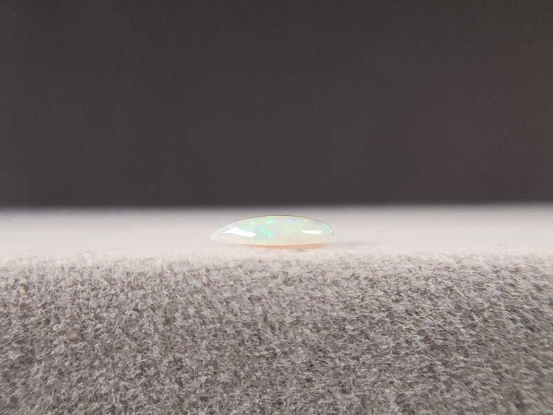 OP-90　オパール(オーストラリア産)　0.47ct