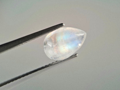 rMO-9　レインボームーンストーン　2.41ct